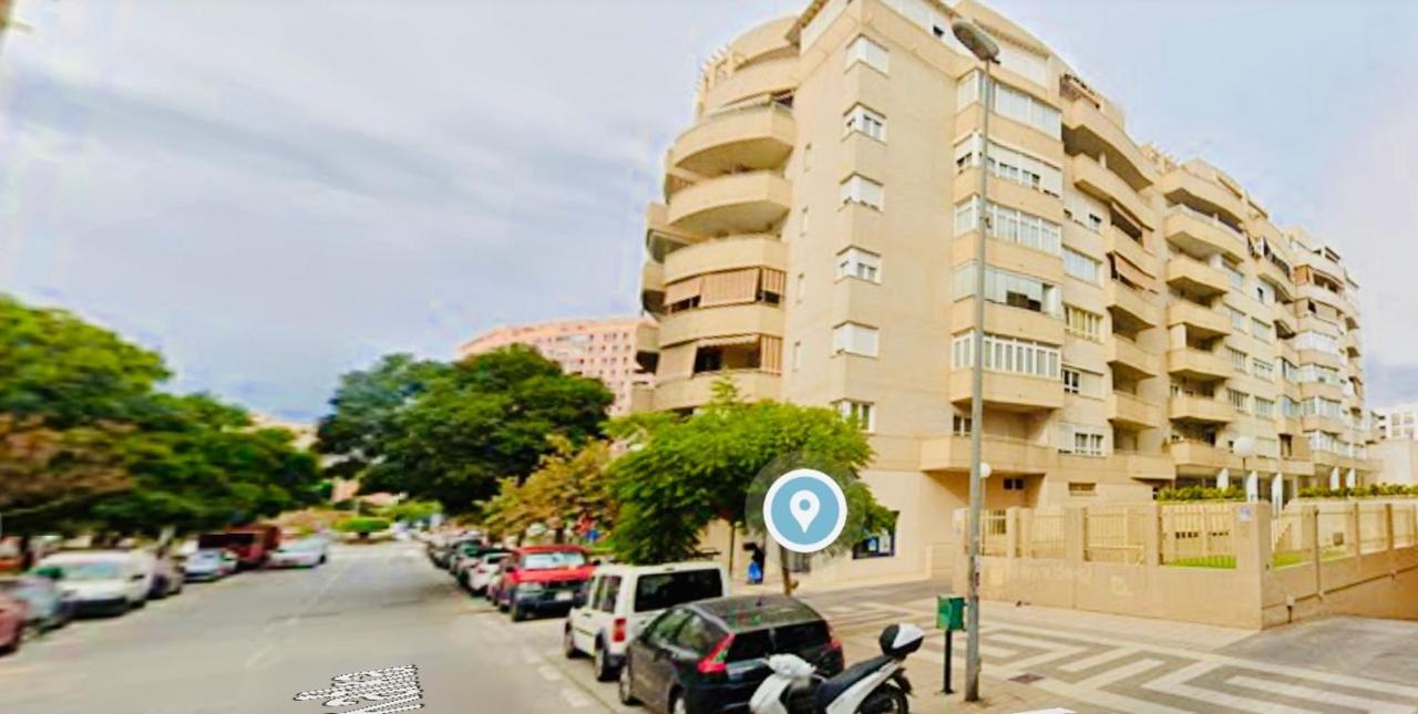 Guest House Teatinos Málaga Exteriör bild